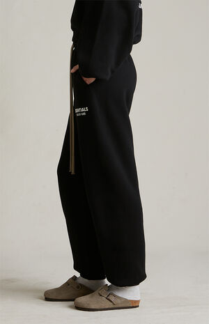 Women's Black Fleece Sweatpants image number 4