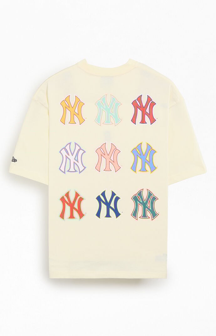 【U LAN】(UNISEX) Yankee's Mash Patch Short-Sleeved New Era NY Yankees Multi Logo T-Shirt | PacSun