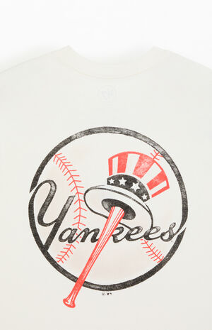 New York Yankees Pantheon T-Shirt image number 4