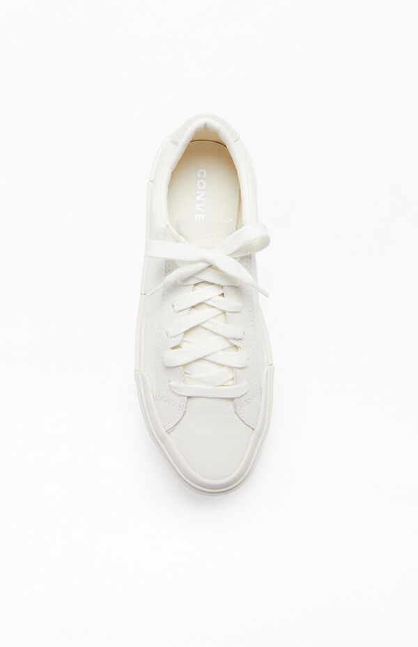 Converse White Chuck Taylor All Star Cruise Low Top Sneakers  display picture 1