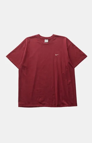 '2000s Maroon Nike T-Shirt image number 1