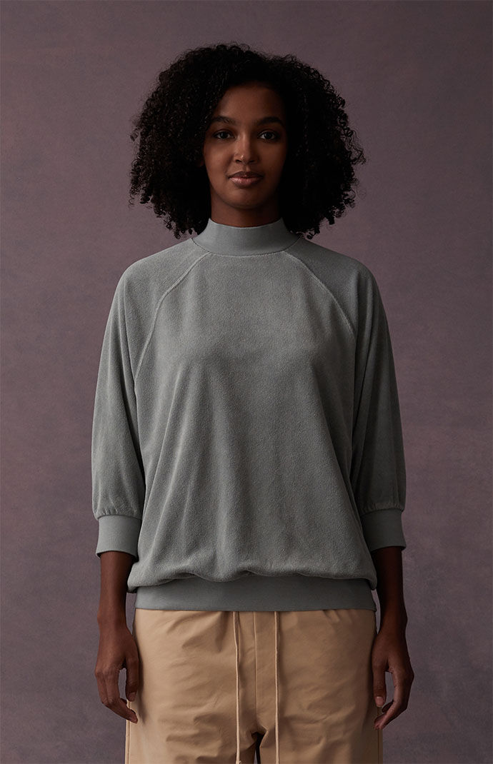 Fear of God Essentials Women s Sycamore Terry Cloth 3 4 Mock Neck