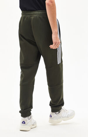 Outline Olive Sweatpants image number 4