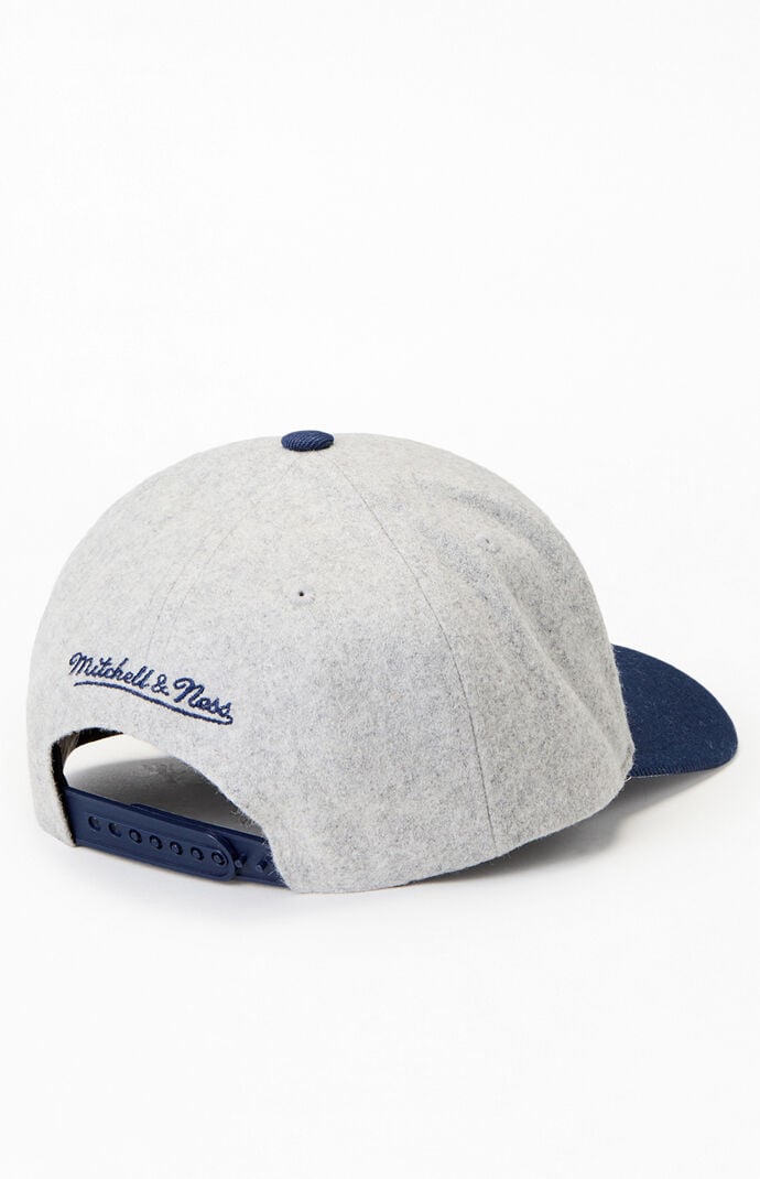 Mitchell & Ness MLB Atlanta Braves Tail Sweep Pro Snapback Hat