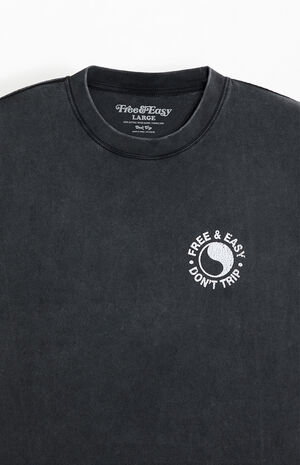 Chains & Roses T-Shirt image number 3