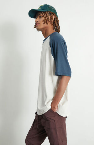 Raglan Boxy Henley T-Shirt image number 2