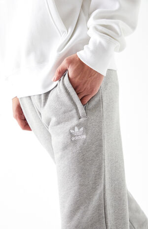 Trefoil Essentials Sweatpants image number 2