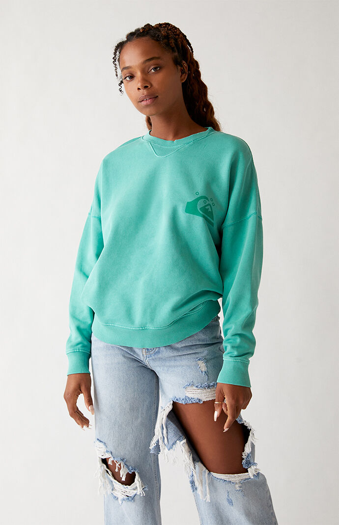 oversized crew neck sweatshirt outfit