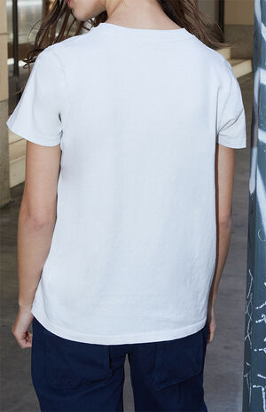 Chloe 16 T-Shirt image number 4