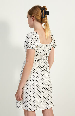 Polka Dot Short Sleeve Dress image number 3