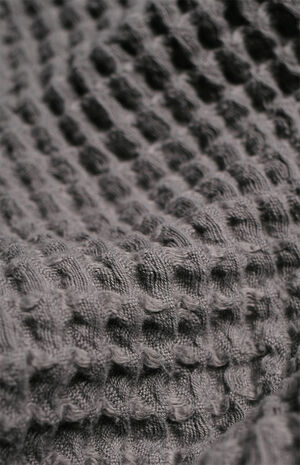 Organic The Weightless Gray Black Waffle Robe image number 6