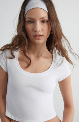 Courtyard Scoop T-Shirt image number 2