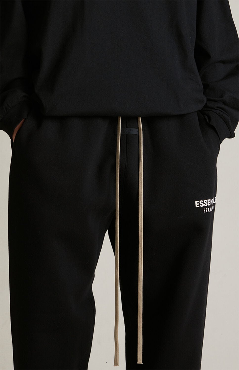 Fear of God ESSENTIALS Black Fleece Sweatpants thumbnail 5