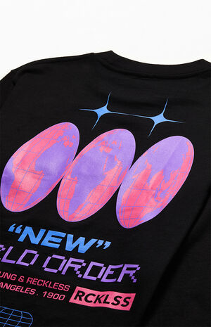 Atlas Long Sleeve T-Shirt Atlas Long Sleeve T-Shirt image number null