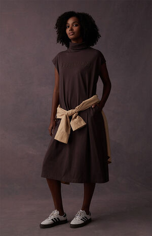 Women's Plum Sleeveless Dress image number 2