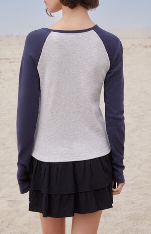 Bella 28 Long Sleeve T-Shirt image number 3