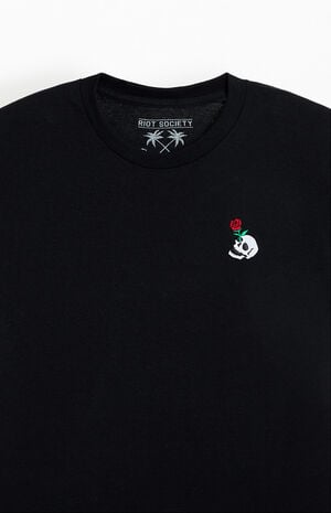 Black Rose Skull Embroidered T-Shirt image number 2