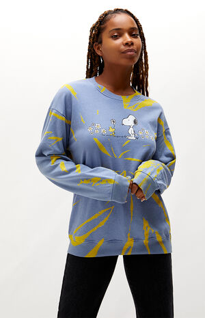 Snoopy & Woodstock Sweatshirt Snoopy & Woodstock Sweatshirt image number null