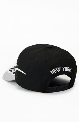 NY Yankees Flames 9FORTY Snapback Hat image number 3
