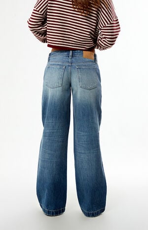 Kaia Ultimate Low Rise Baggy Jeans Medium Blue image number 4