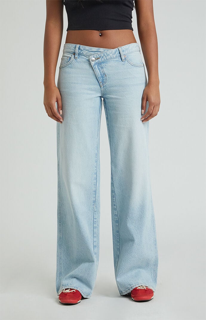 Pacsun Women s Casey Light Indigo Asymmetrical Low Rise Baggy Jeans in Medium Indigo Size 30