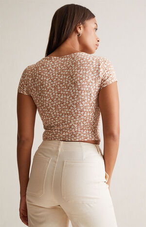 Sculpting Hazel Fitted Scoop Top image number 7