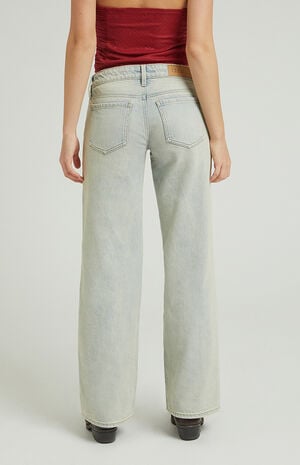 Zoe Low Rise Girlfriend Jeans Light Indigo Tint image number 4