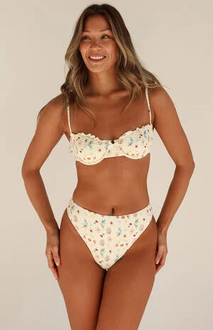 Chica Underwire Bikini Top image number 4