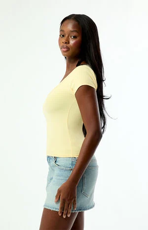 Lucy Deep V Short Sleeve Top image number 3