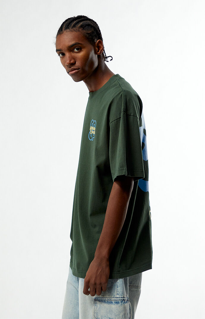 トップス nagonstans Praying with Flowers T/SH GARDENS & SEEDS Full Of Roses T-Shirt | PacSun