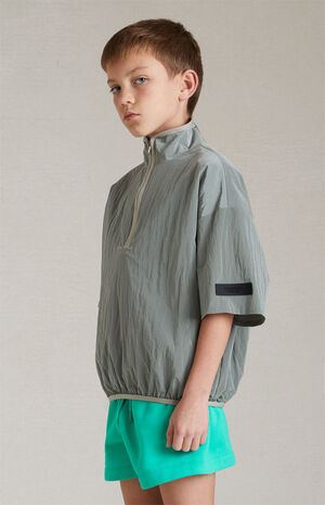 Essentials Seal Crinkle Nylon Half Zip Mock Neck Shirt image number 3