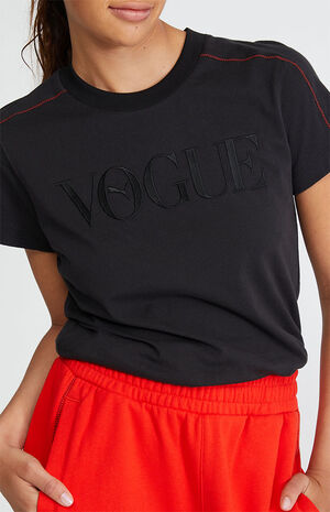x Vogue Black Regular T-Shirt image number 2
