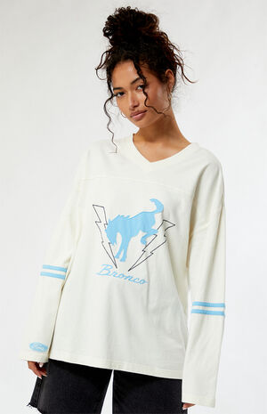 Bronco V-Neck Sport Long Sleeve T-Shirt image number 1