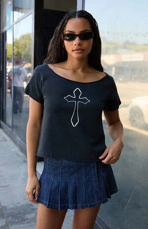 Robyn Cross Off-The-Shoulder Short Sleeve Top image number 1