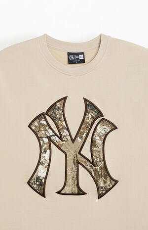 NY Yankees Real Tree Camo T-Shirt&nbsp; image number 2