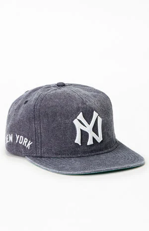 New York Yankees 19TWENTY Classic Snapback Hat image number 1