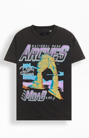 MOAB Arches Park Vintage T-Shirt image number 5