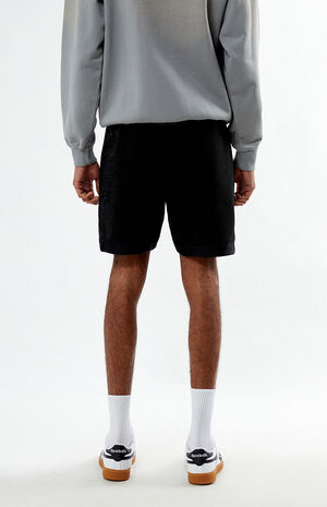 New York Knicks Shorts image number 4