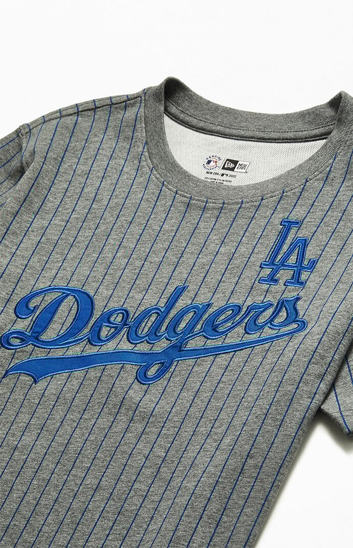 Dodgers deals pinstripe jersey
