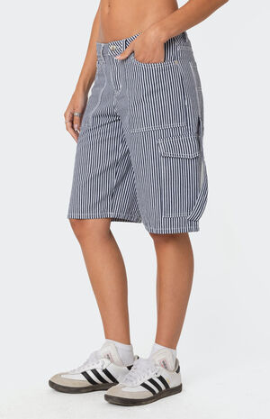 Friday Striped Low Rise Cargo Shorts image number 4