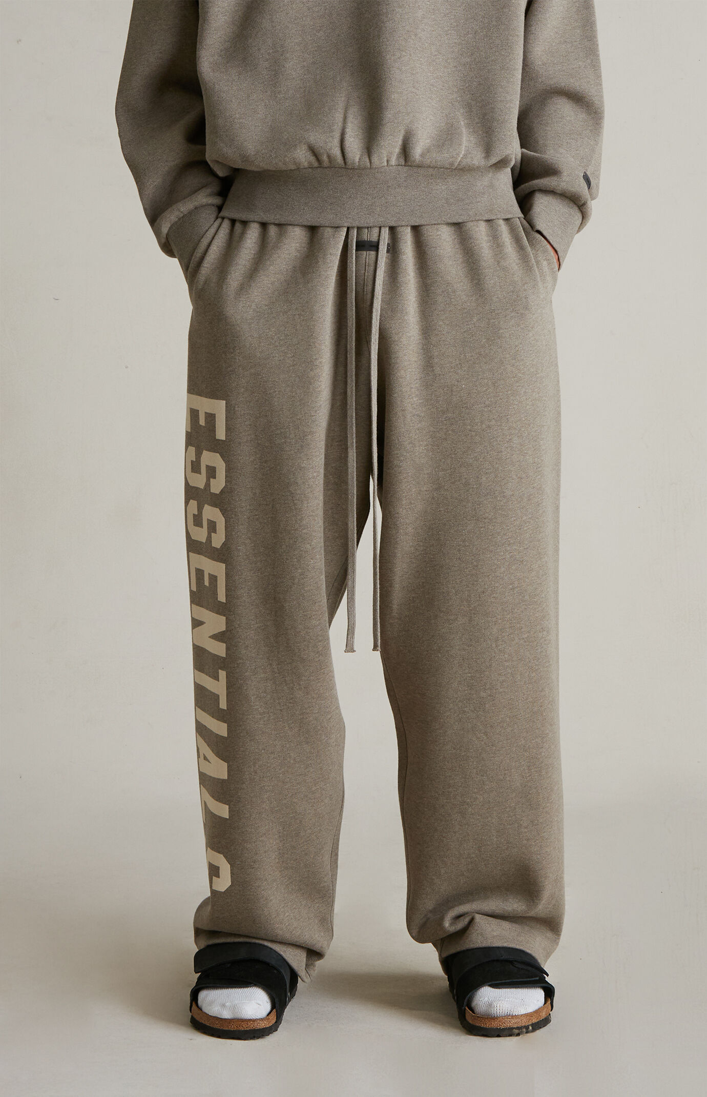 Fear of God ESSENTIALS Homestead Heather Lounge Fleece Baggy