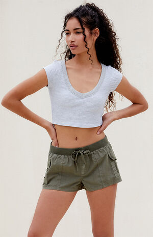 Olive Low Rise Cargo Shorts image number 3