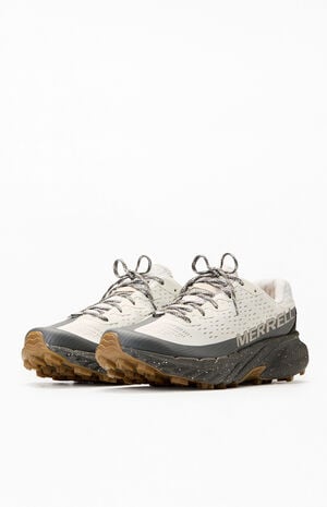 Beige Agility Peak 5 Shoes image number 2