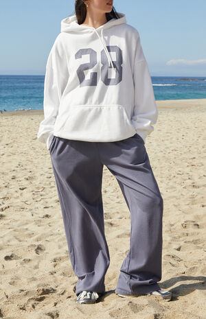 Christy 28 Oversized Hoodie image number 4