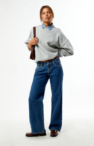 Zoe Low Rise Girlfriend Jeans Classic Medium Blue image number 1