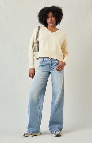 Casey Low Rise Baggy Jeans Light Blue Tinted Casey Low Rise Baggy Jeans Light Blue Tinted image number 6