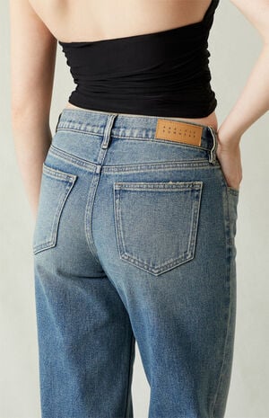 Jordyn Low Rise Straight Leg Jeans Medium Blue Tinted image number 6