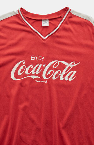 '90s Enjoy Coke V-neck Graphic T-Shirt image number 4