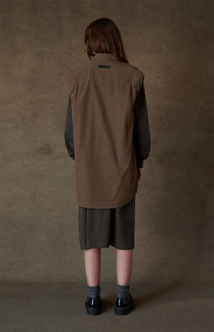 Women's Wood Sleeveless Oxford Button Down Shirt image number 4