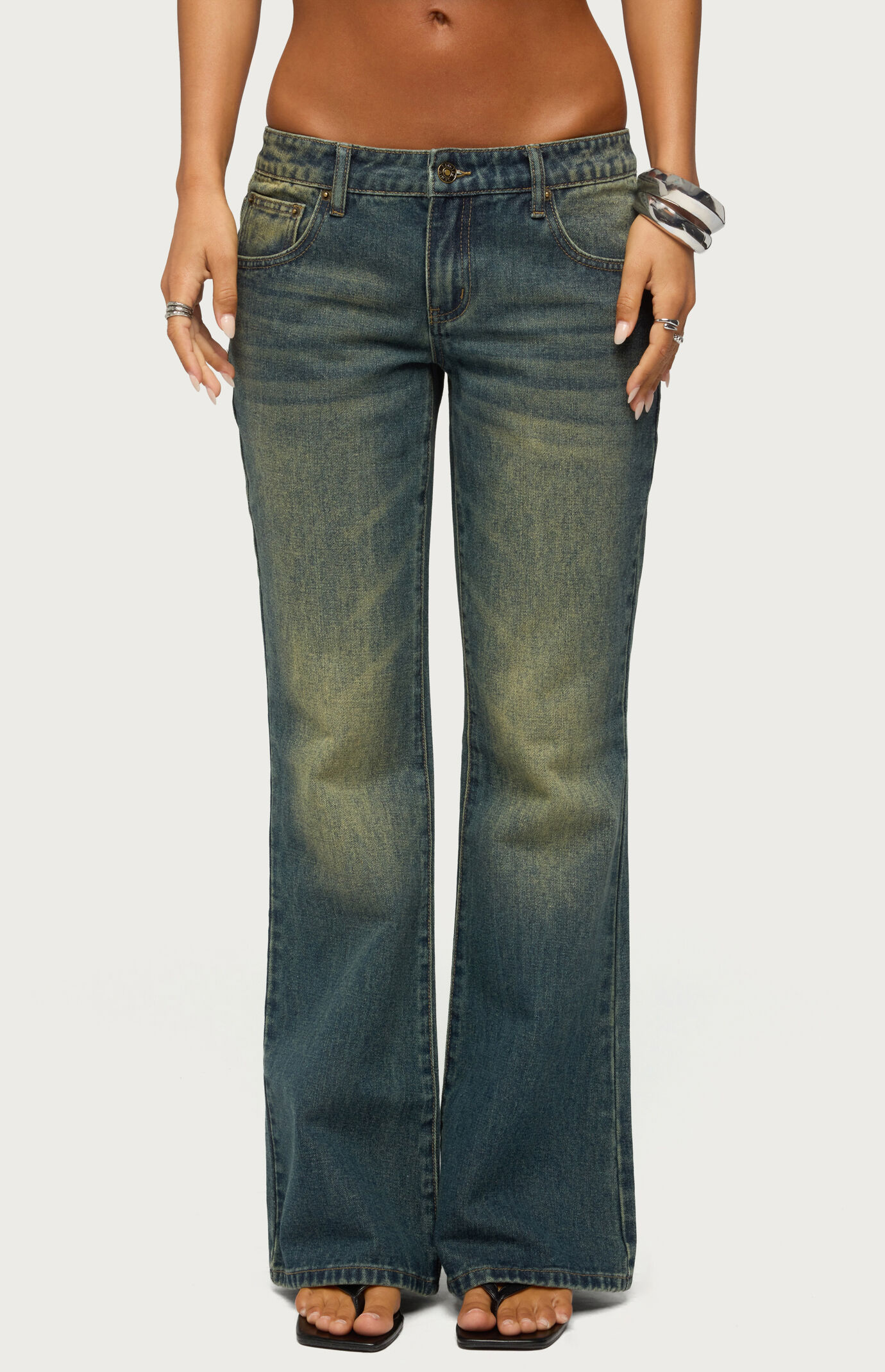 Edikted Shirili Low Rise Flared Jeans